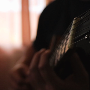 周兰献日三部曲顺序
